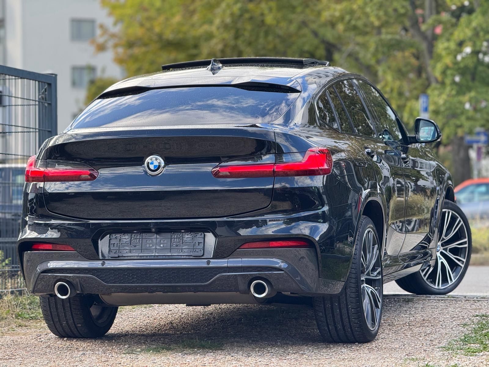 BMW X4 xDrive 20 i M Sport Pano Volleder Creme Ambie foto 3