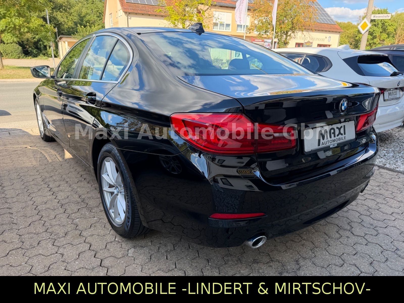 BMW 520 D LIM G30-AUT-1.HAND-NAVI-LED-BMW KD-PDC-TEM foto 4