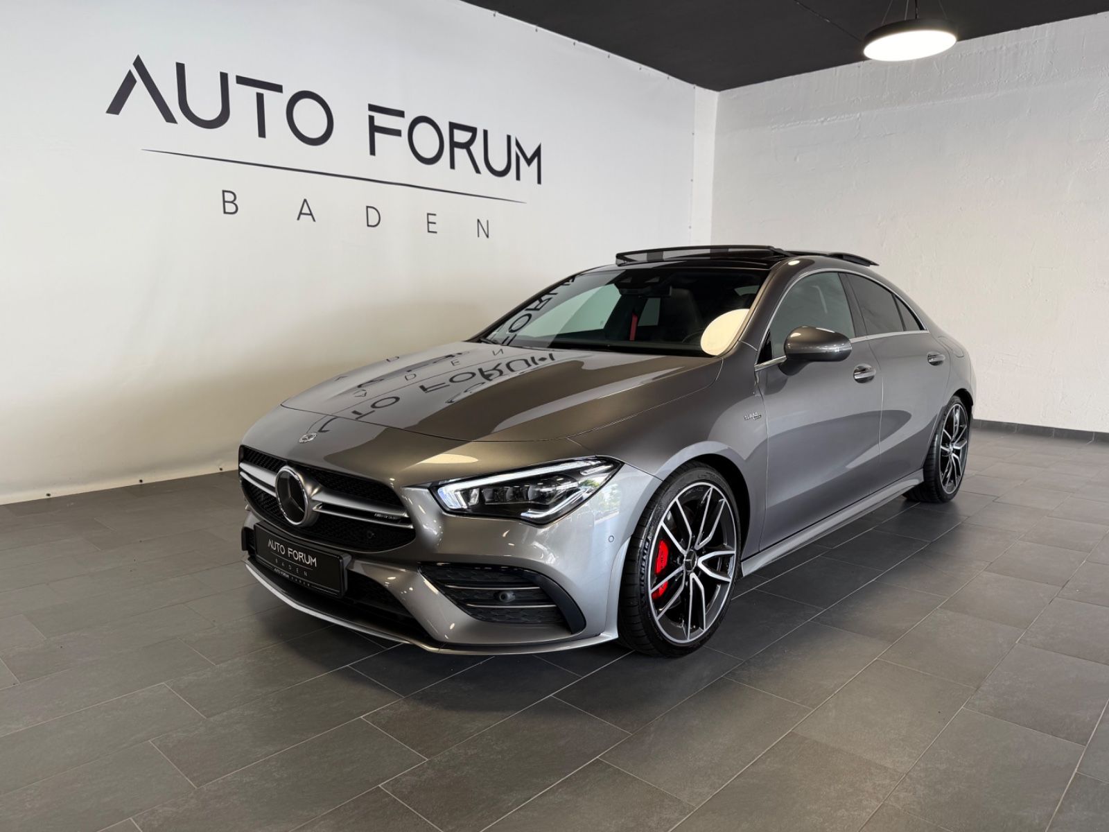 Mercedes-Benz CLA 35AMG 4Matic Pano Burmester AssistPaket RFK foto 3
