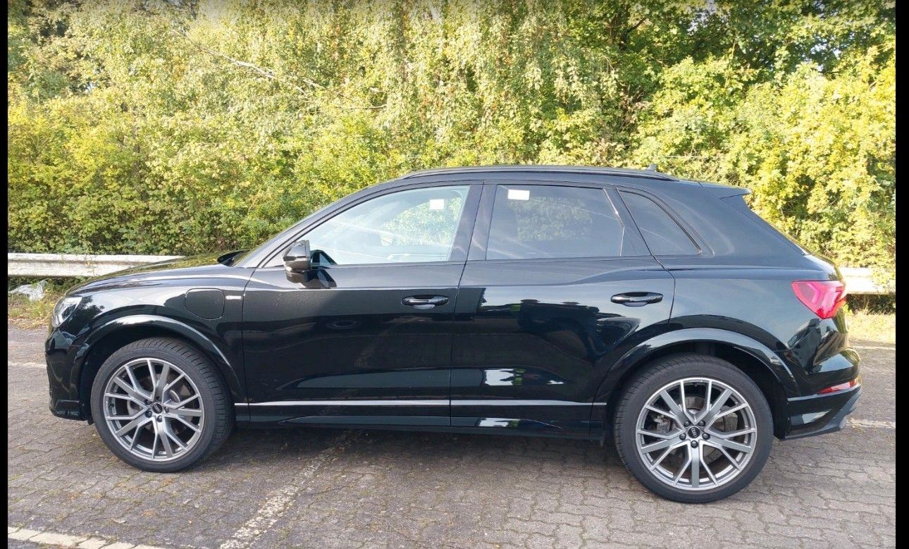 Audi Q3 45 TFSI e 2x S line Pano 360Kam Keyless 20 foto 5