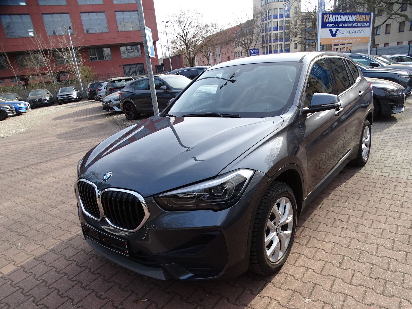 BMW X1 sDrive 18 i Advantage Steptronic foto 1