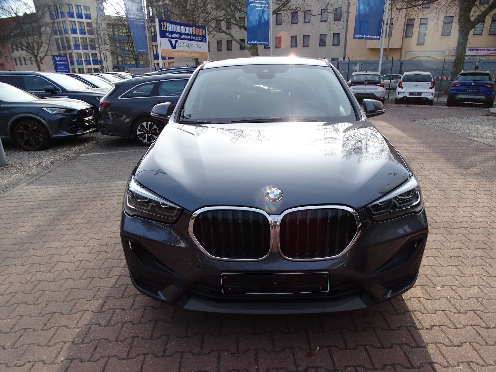 BMW X1 sDrive 18 i Advantage Steptronic foto 2