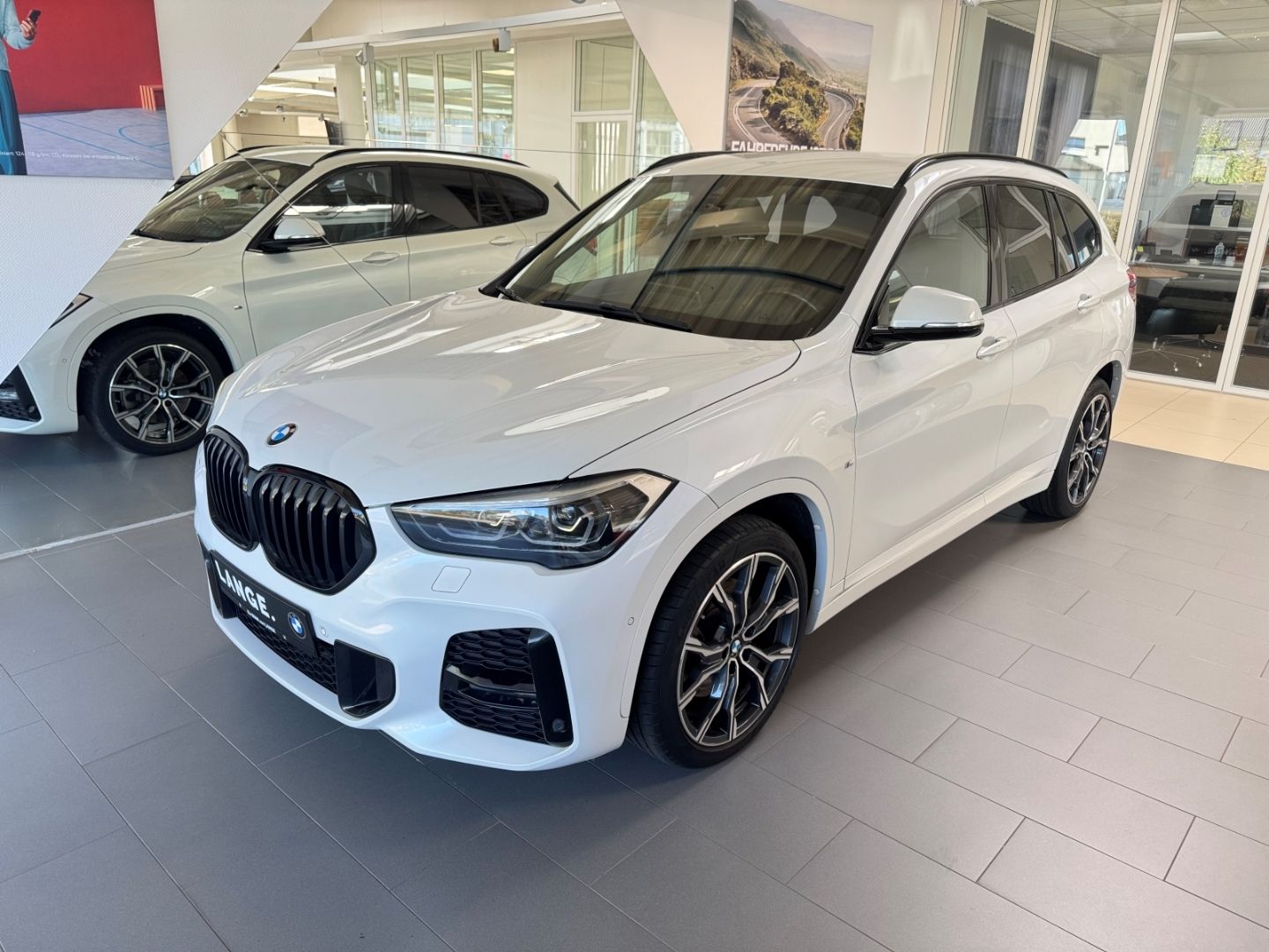 BMW X1 xDrive 20 dA M Sport AHK HUD R.-Kamera Komfor foto 1