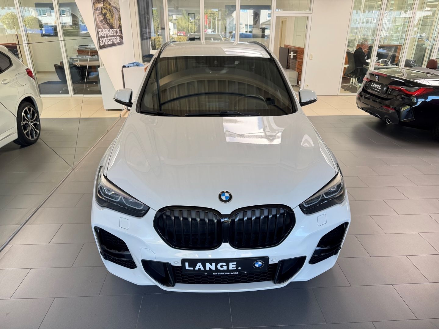 BMW X1 xDrive 20 dA M Sport AHK HUD R.-Kamera Komfor foto 3