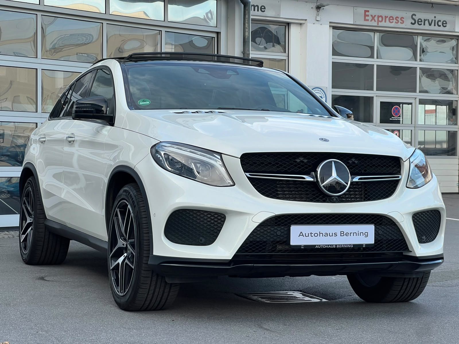 Mercedes-Benz GLE 350d COUPE AMG LINE 4MATIC PANO 360 AIRMATIC foto 1