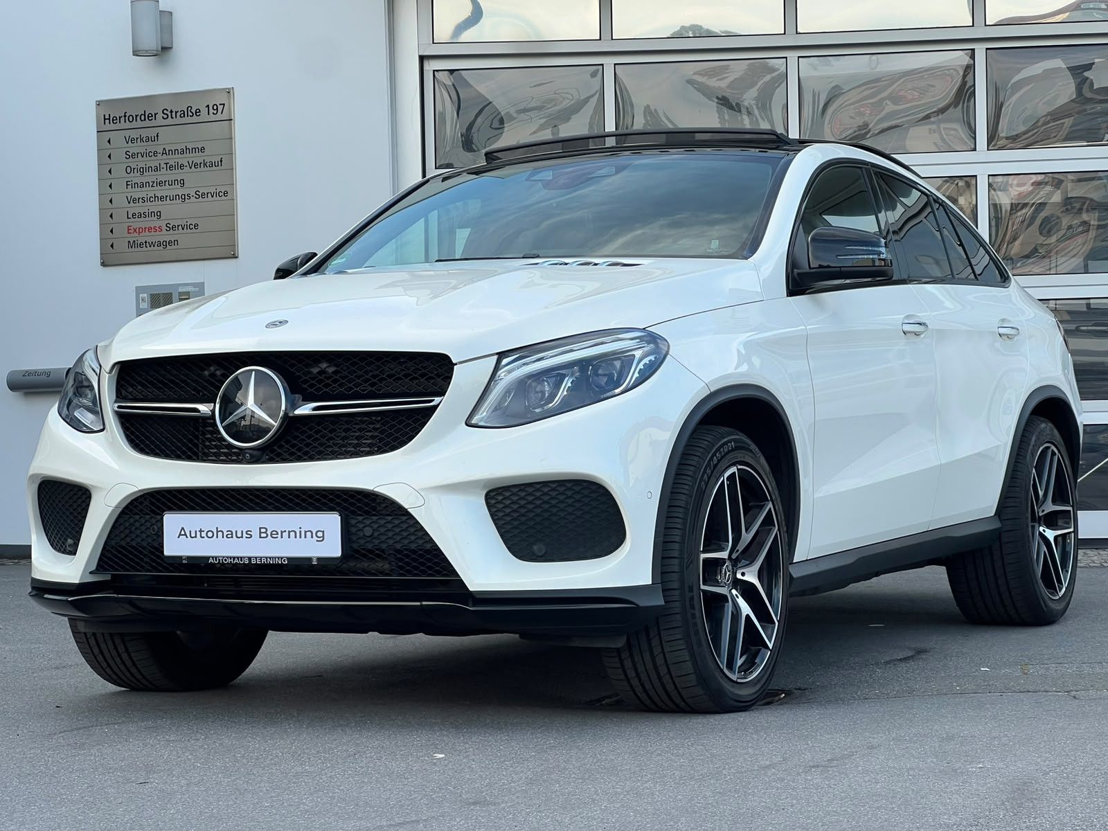 Mercedes-Benz GLE 350d COUPE AMG LINE 4MATIC PANO 360 AIRMATIC foto 2