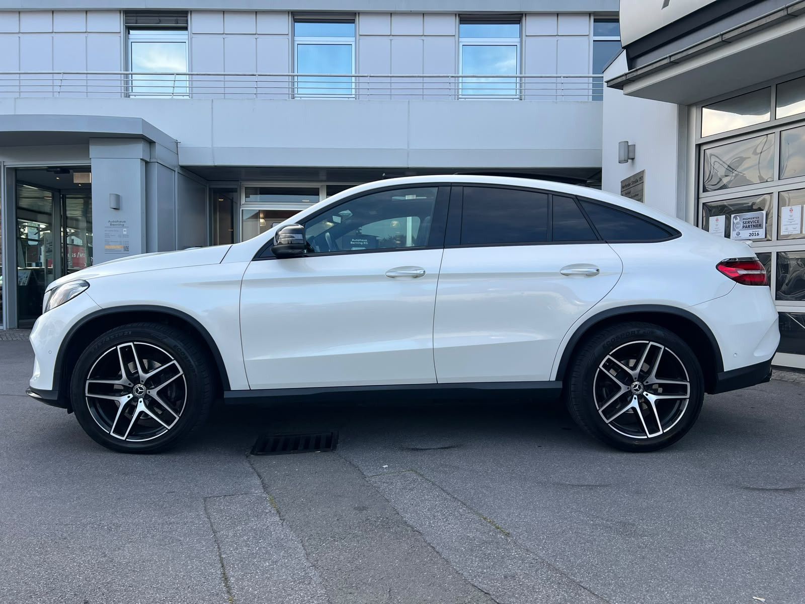 Mercedes-Benz GLE 350d COUPE AMG LINE 4MATIC PANO 360 AIRMATIC foto 4