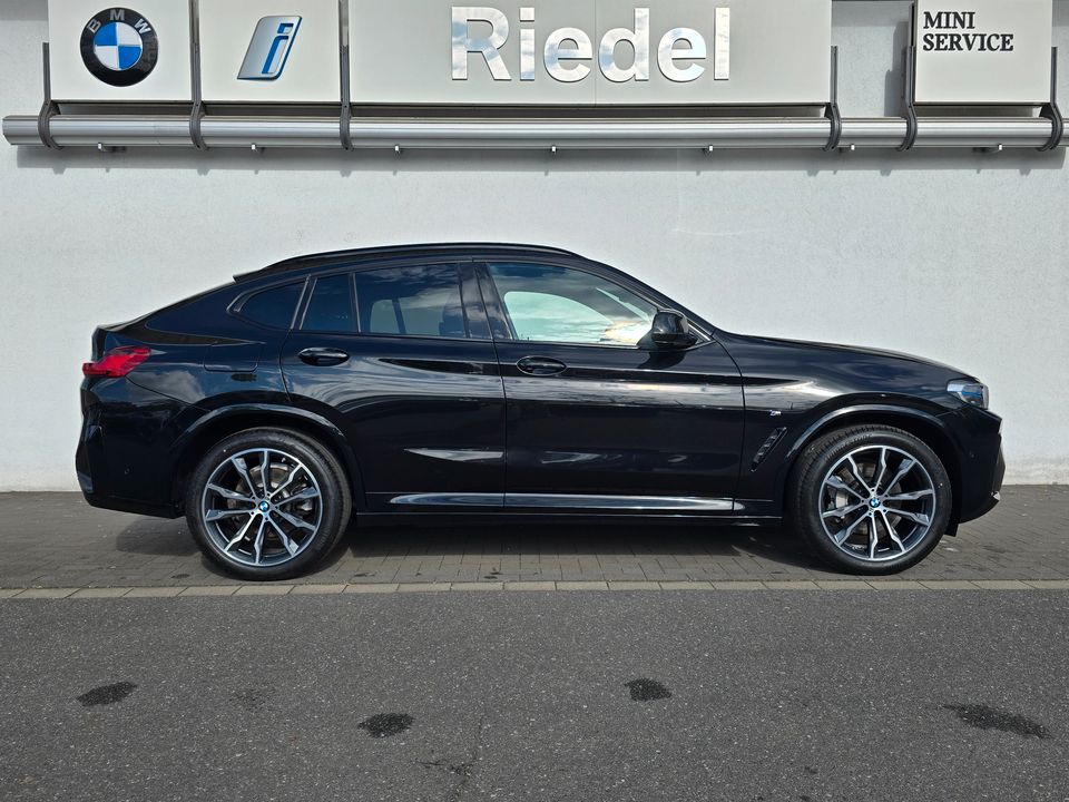 BMW X4 xDrive30d M Sportpaket Navi AHK ab 2,49% foto 2