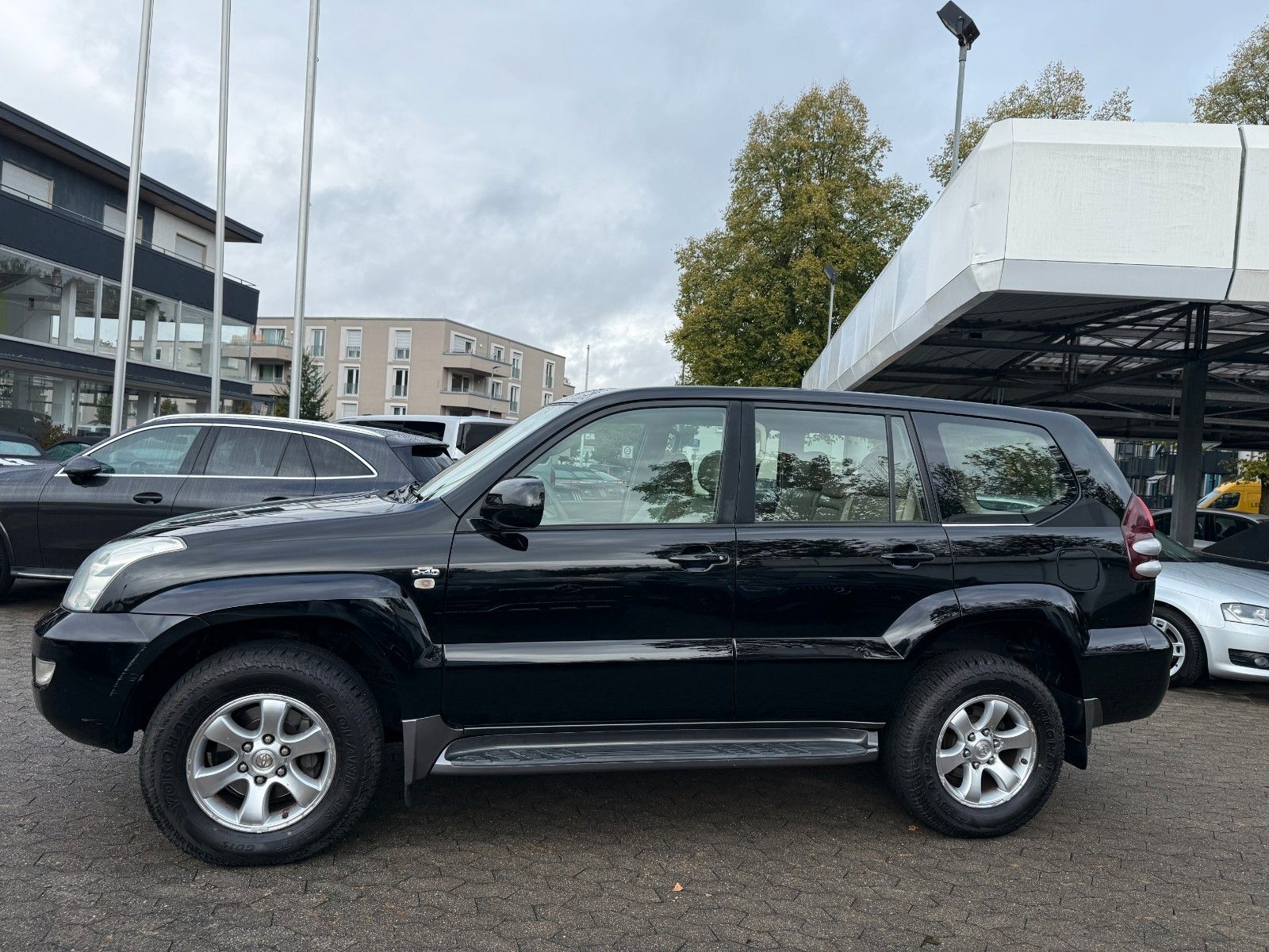 Toyota Land Cruiser 3.0 D-4D Executive 2.Hand foto 4