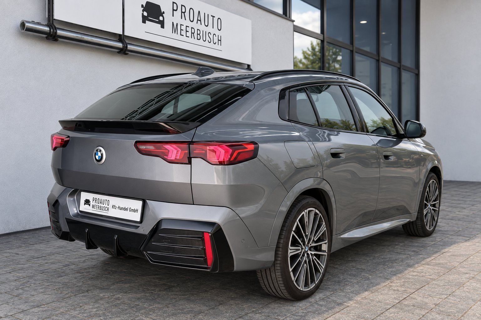 BMW X2 20d xDrive M Sport MASSAGE AHK MMRY 360° 20 foto 3