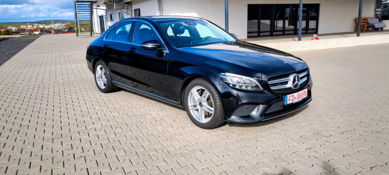 Mercedes-Benz C 300d Lim. Avtg. Carplay PDC Shzg GRA 1.Hd foto 3