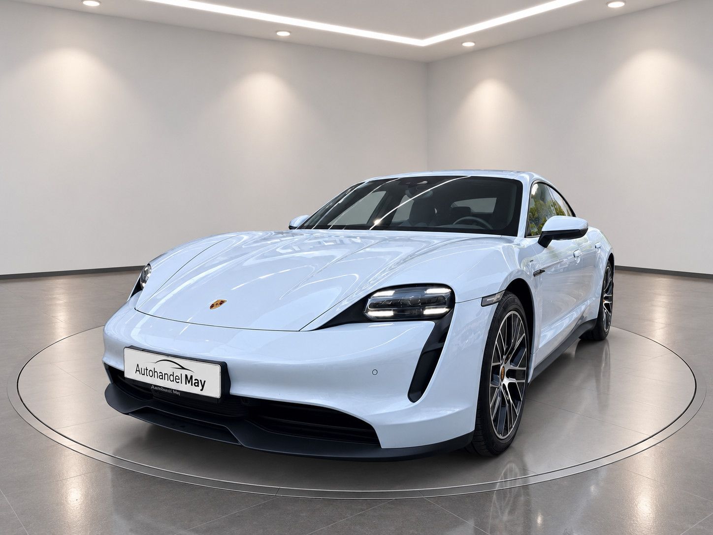 Porsche Taycan foto 3