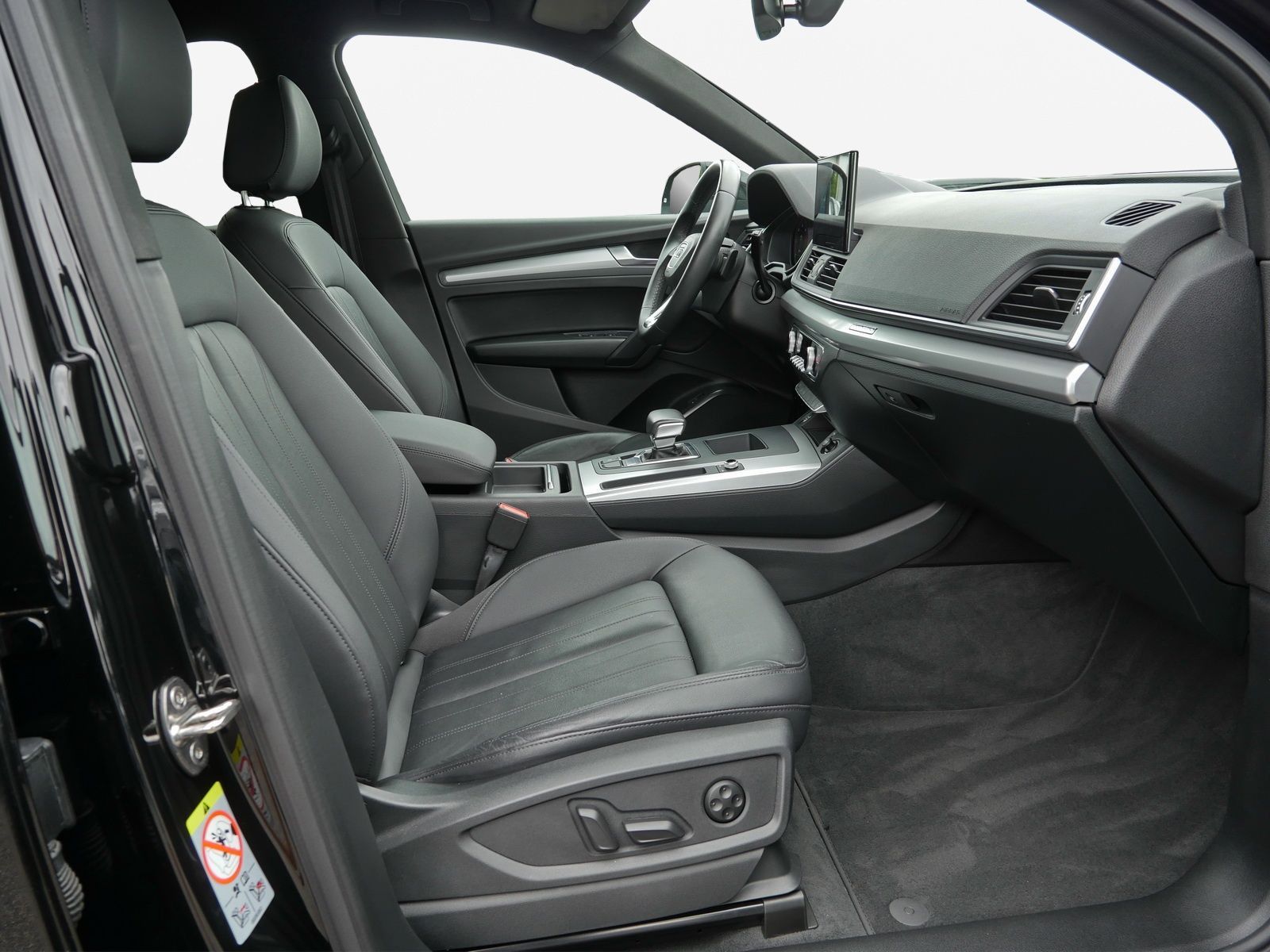 Audi Q5 Sportback 40 TDI quattro LED AHK RFK Navi foto 4