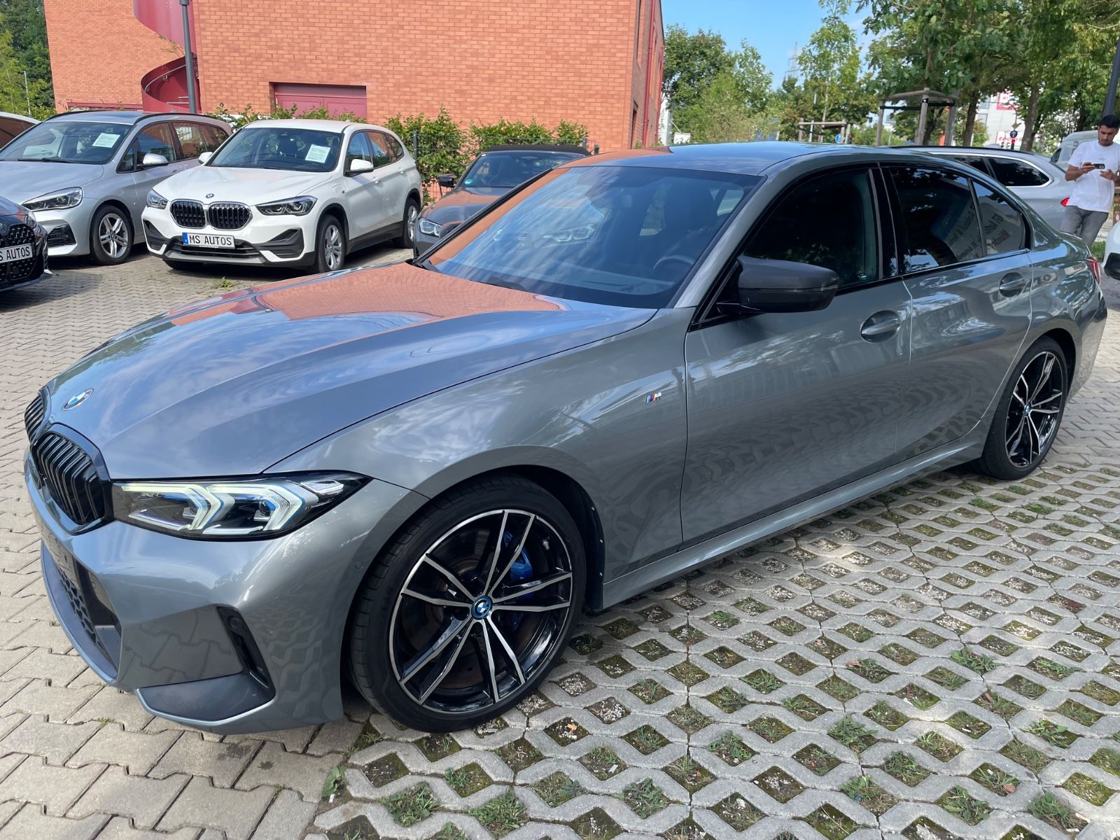 BMW 320d M-Sport Keyless Memory Head-Up ACC AHK H K foto 1