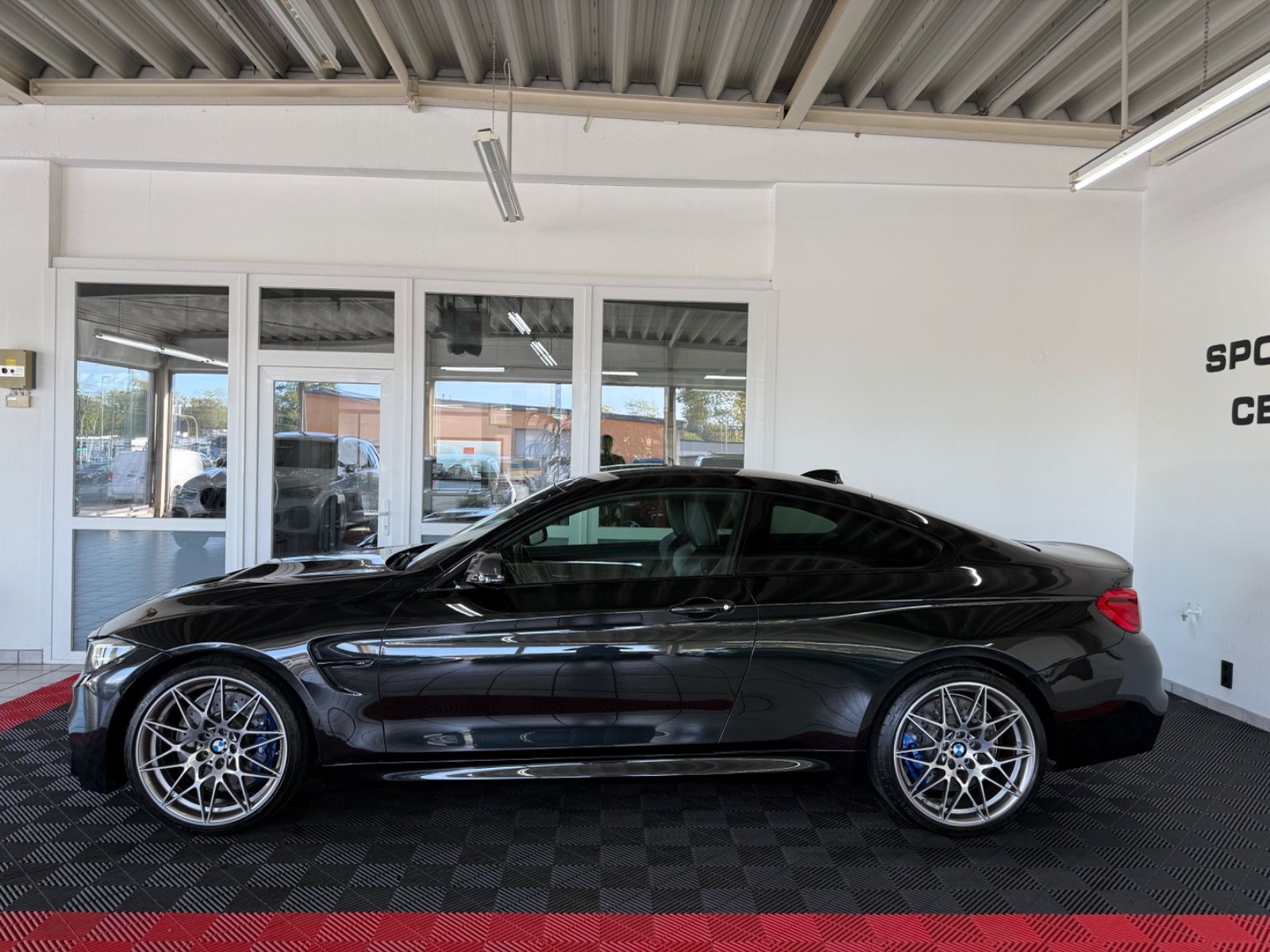 BMW M4 Coupe Competition Deutsch Head Up foto 3
