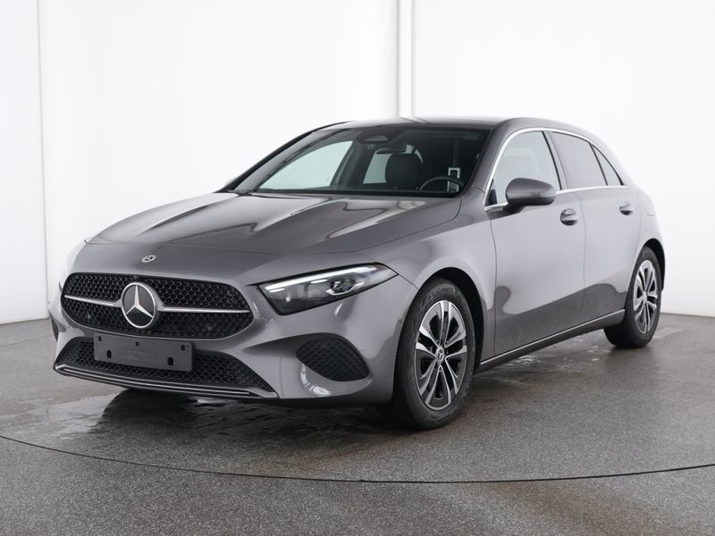 Mercedes-Benz A 200 d Progressive Pano Multibeam Kamera CarPla foto 1