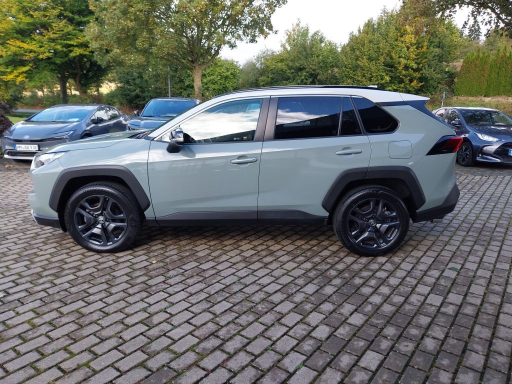 Toyota RAV 4 2.5 4x4 Hybrid Adventure foto 2