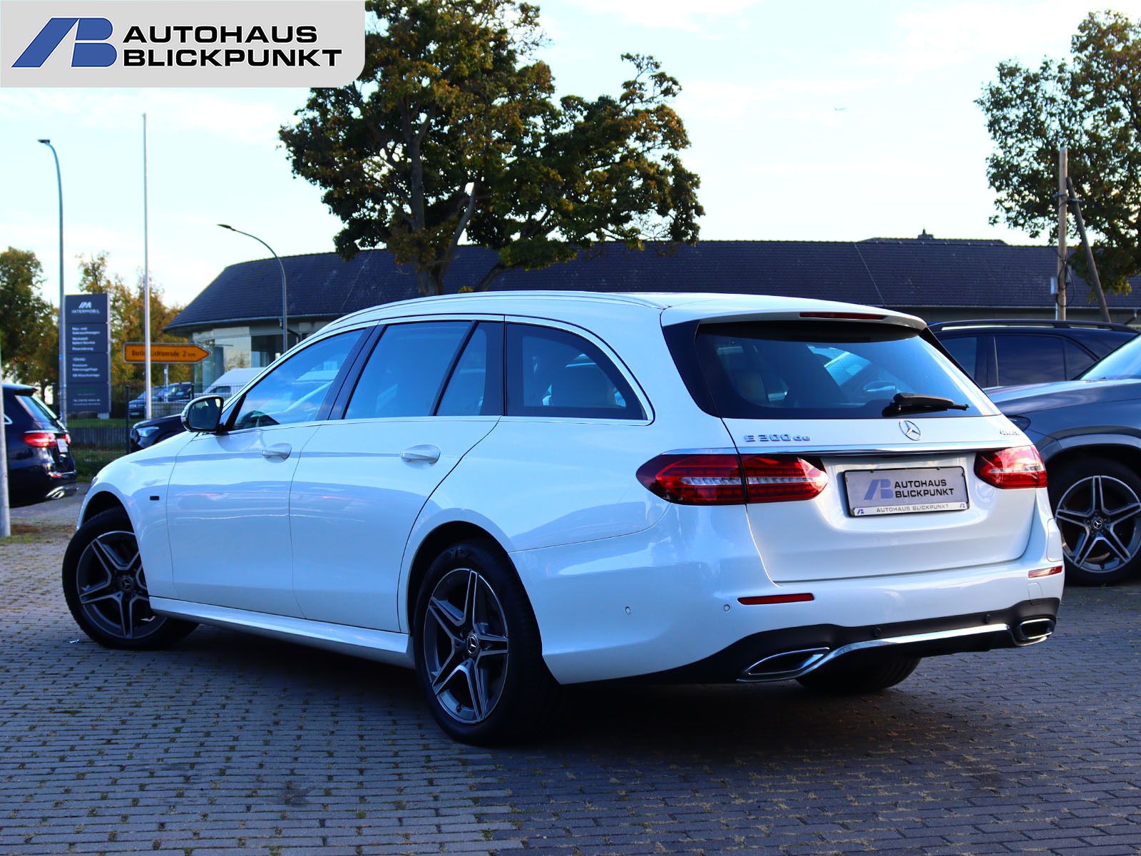 Mercedes-Benz E 300 de T 4M AMG DISTRO KAM360 HEADUP BURMESTER foto 4