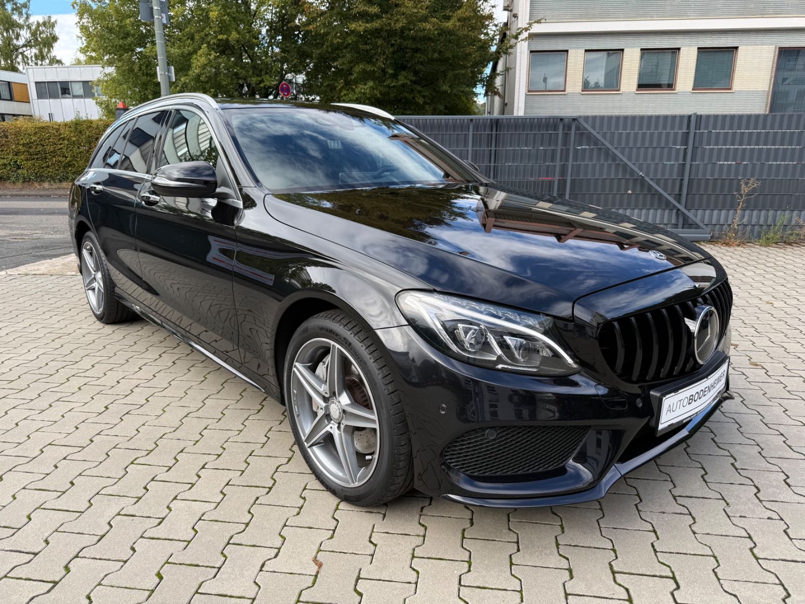 Mercedes-Benz C 400 T-Modell 4Matic AMG Line LED ACC Business foto 1