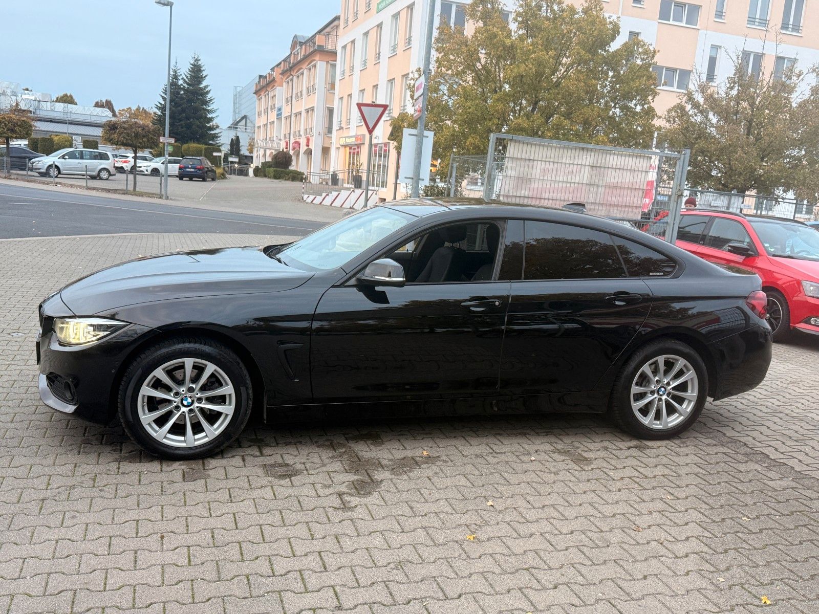 BMW 420 4 Gran Coupe 420 i xDrive Advantage GR.NAVI foto 4