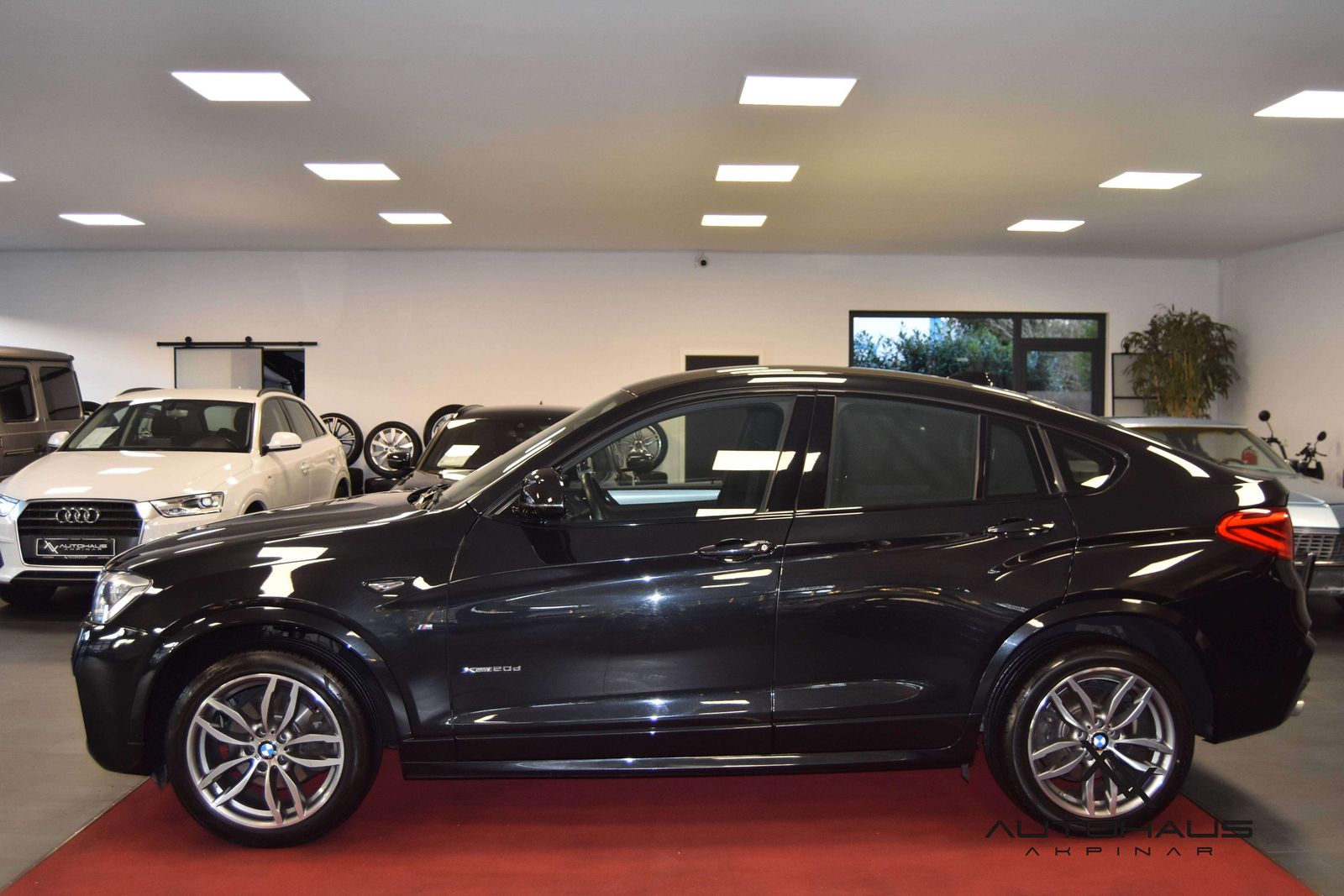 BMW X4 xDrive 20 d. M-PAKET. WENIG KM. KAMERA. LED foto 4