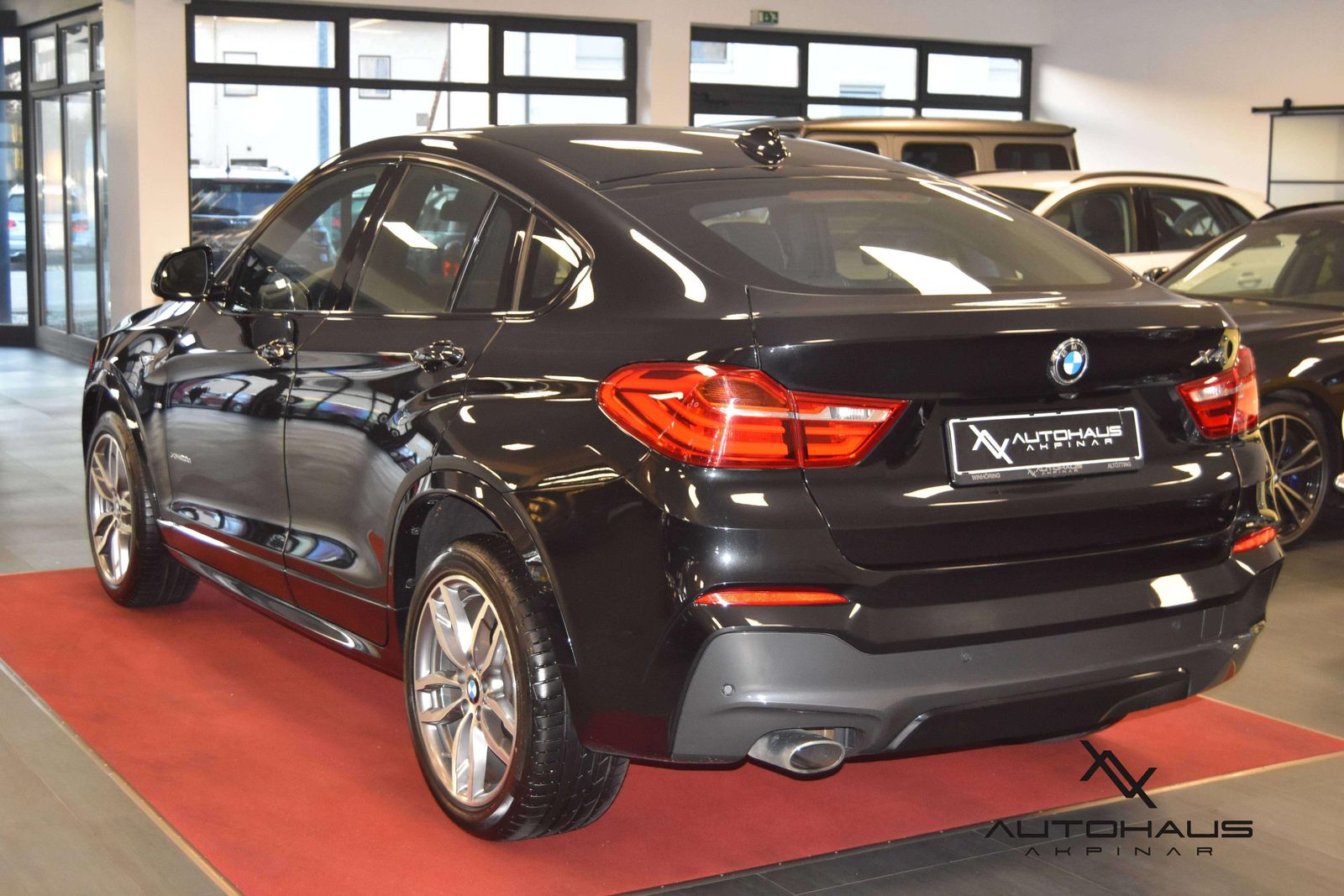 BMW X4 xDrive 20 d. M-PAKET. WENIG KM. KAMERA. LED foto 5