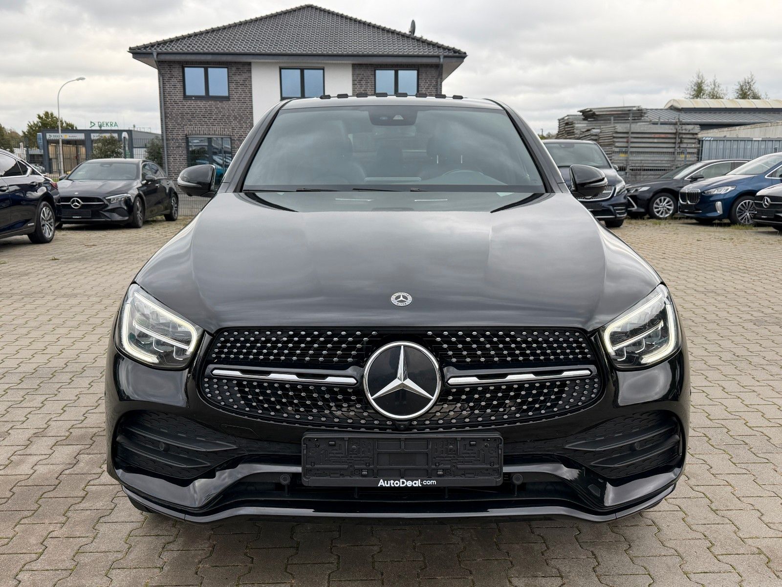 Mercedes-Benz GLC Coupé 300de AMG Line Panoramadach foto 2