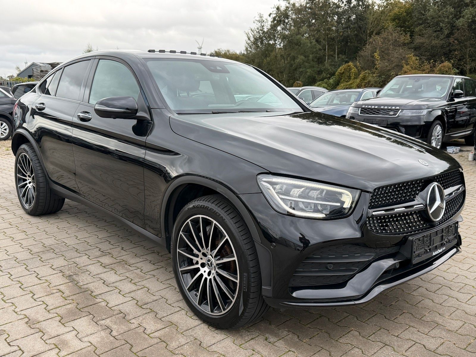 Mercedes-Benz GLC Coupé 300de AMG Line Panoramadach foto 3