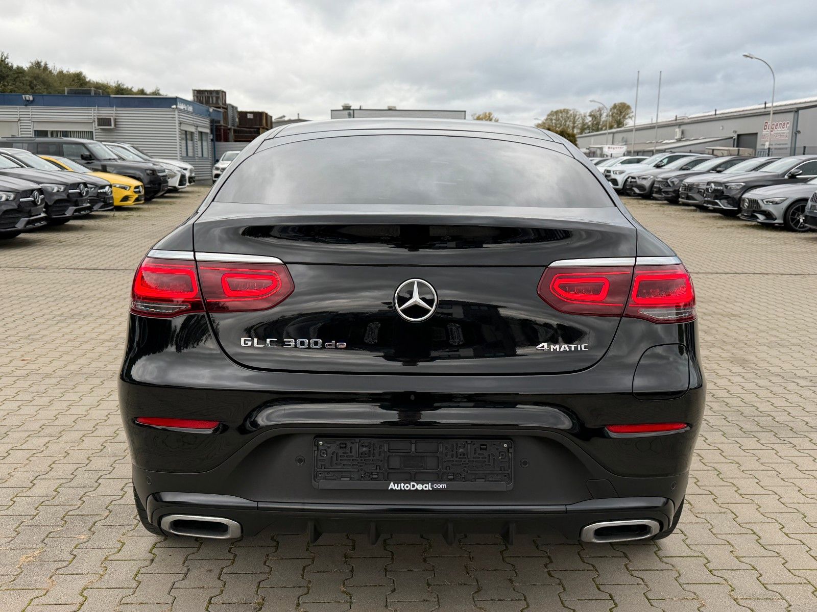 Mercedes-Benz GLC Coupé 300de AMG Line Panoramadach foto 5
